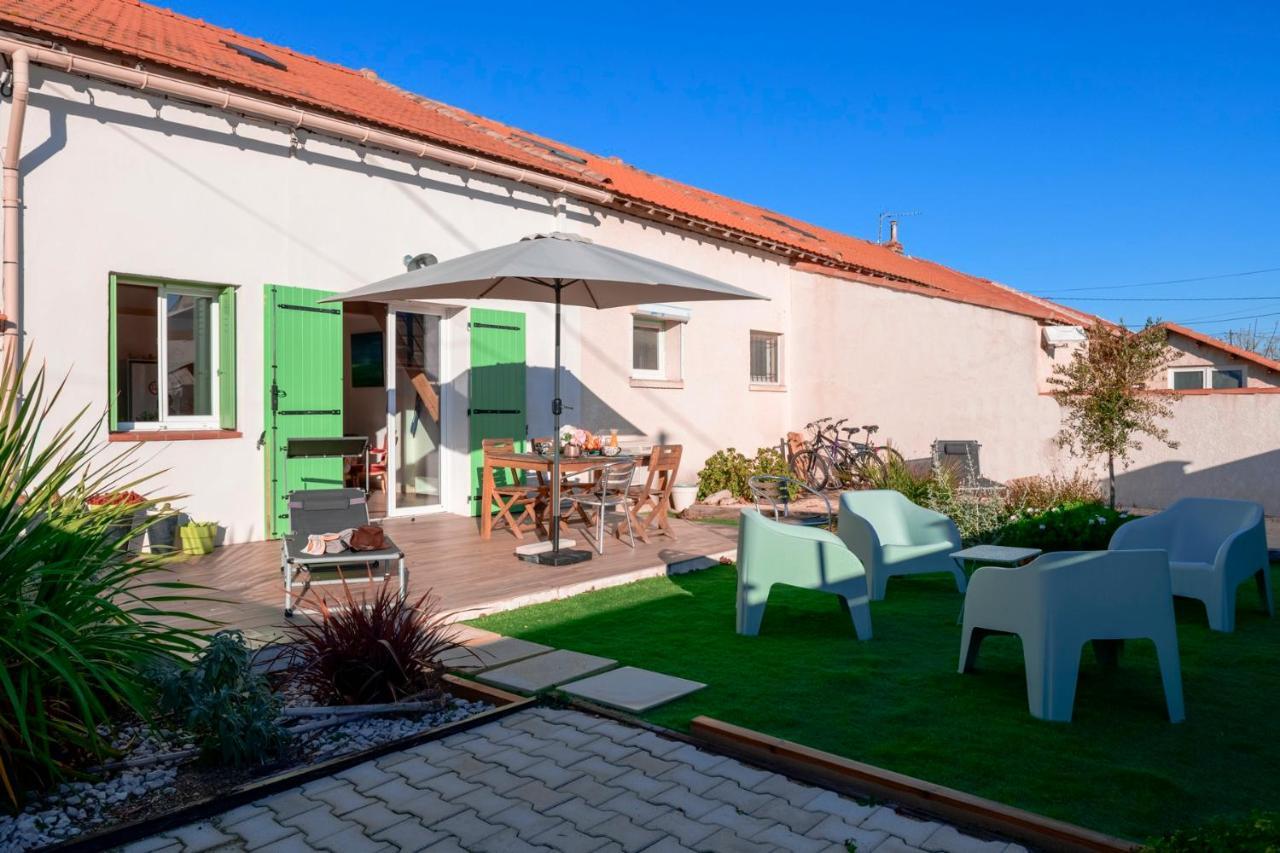 Vila Le Cabanon De Virginie Salin-de-Giraud Exteriér fotografie